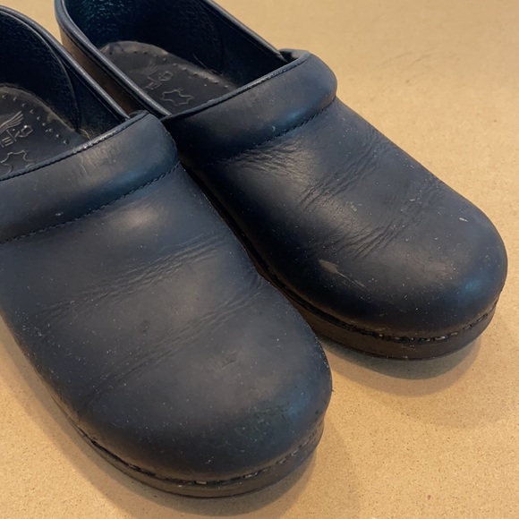 Dansko Clog - Picture 5 of 7